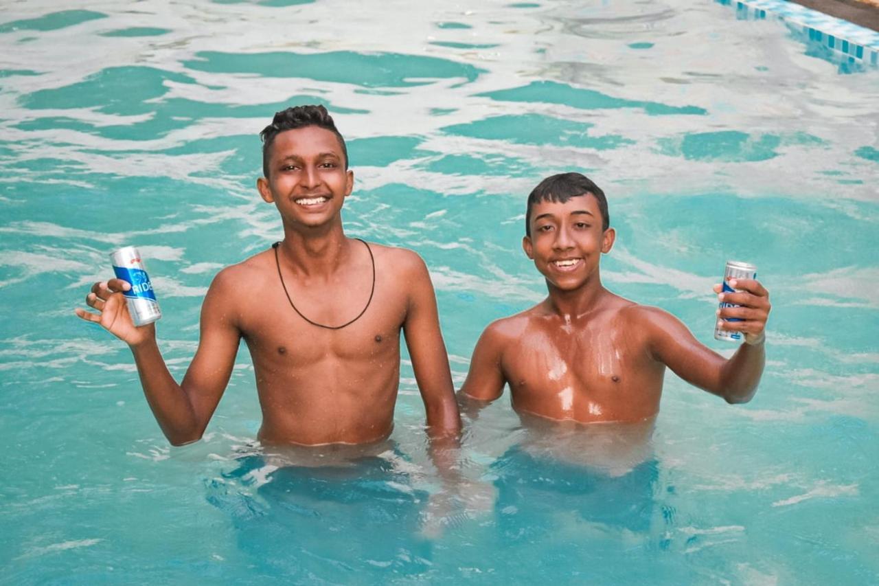 Thisara Pool & Yala & Kabiliththa Safari Hotel Kataragama
