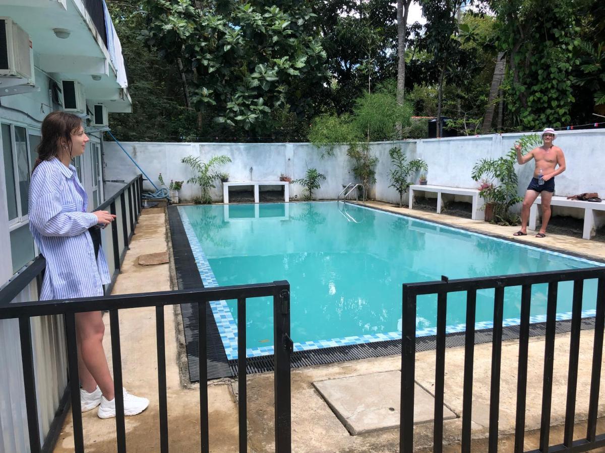Thisara Pool & Yala & Kabiliththa Safari Hotel Kataragama
